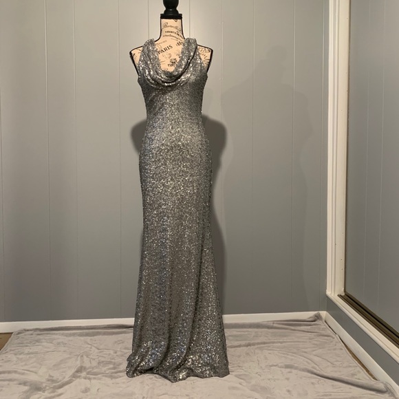 Badgley Mischka Dresses & Skirts - Badgley Mischka Formal Dress